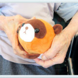 膝の上のマルコメちゃん。